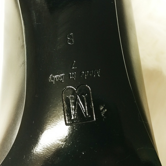 COPY - Bruno Magli Black Silver Buckle Pumps SZ 7B - Picture 5 of 5